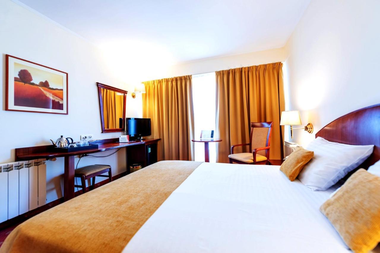 Hotel Minerva ブカレスト エクステリア 写真