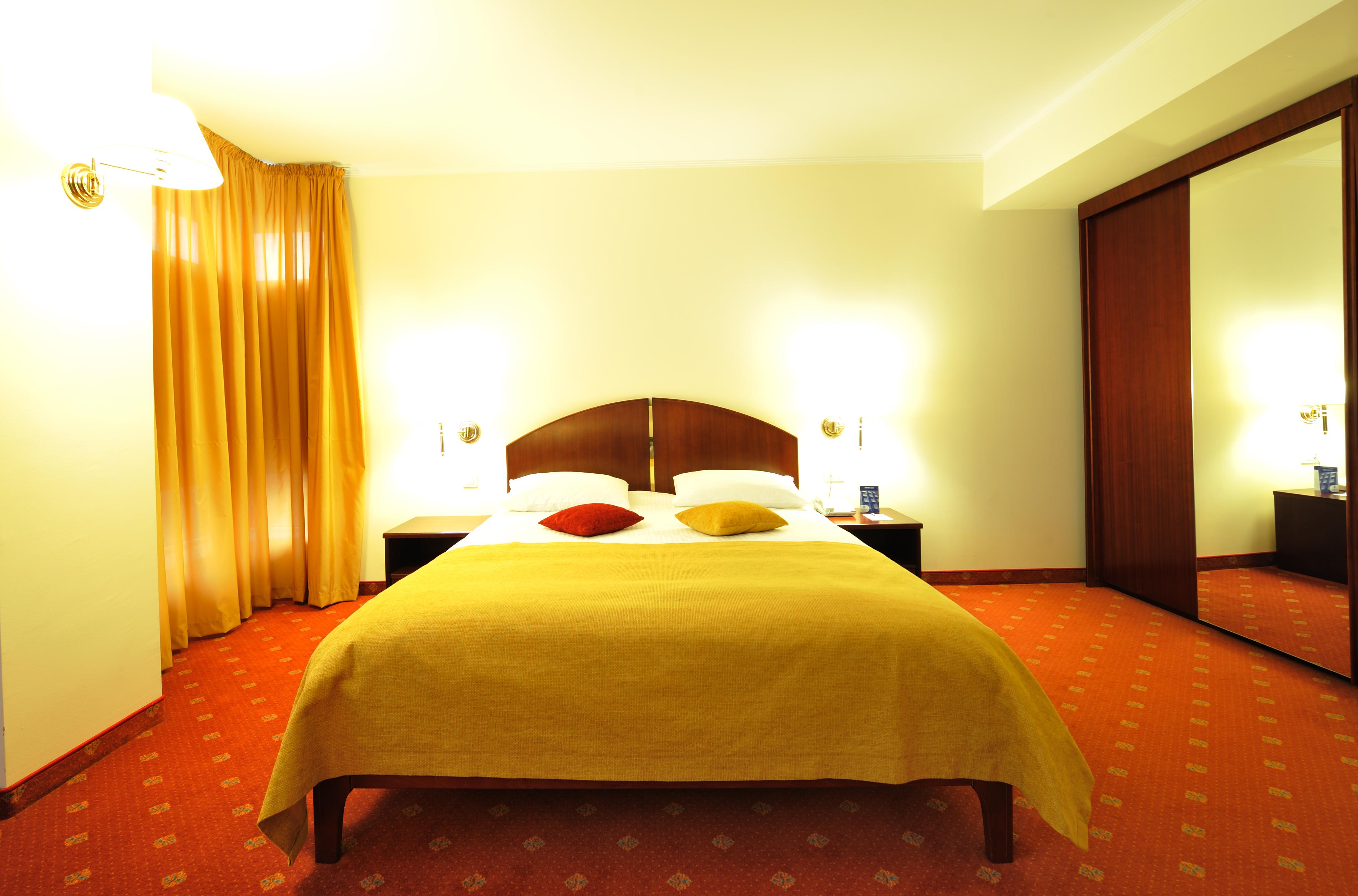 Hotel Minerva ブカレスト エクステリア 写真