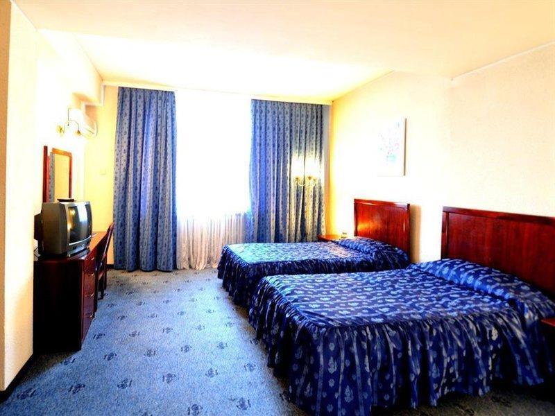 Hotel Minerva ブカレスト エクステリア 写真