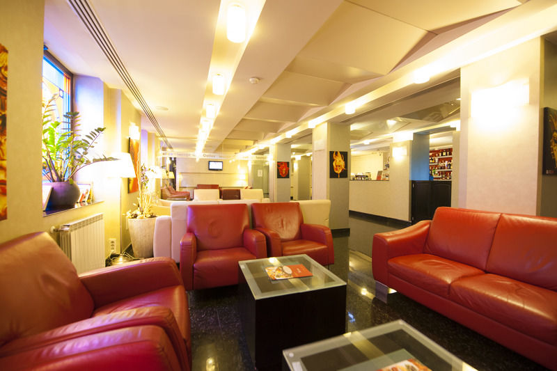Hotel Minerva ブカレスト エクステリア 写真
