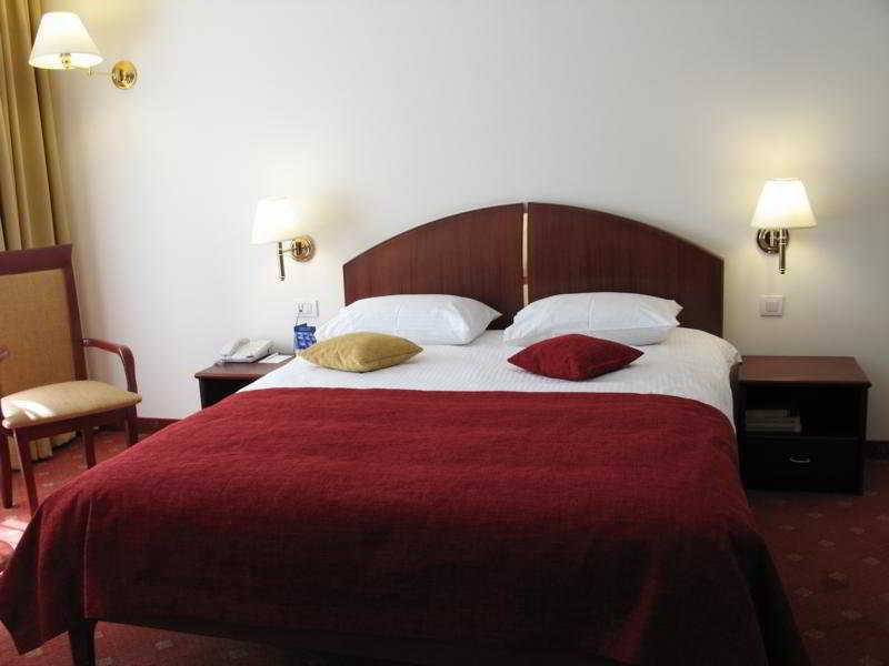 Hotel Minerva ブカレスト エクステリア 写真